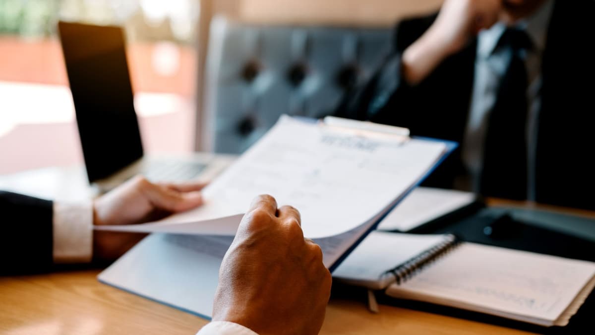 【パワハラ即日退職】12時間休憩なしは違法｜労基法34条で身を守る